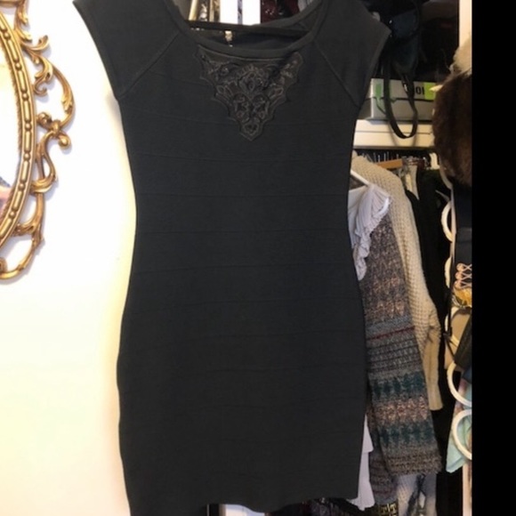 Guess Bodycon Black Dress. - Picture 1 of 5